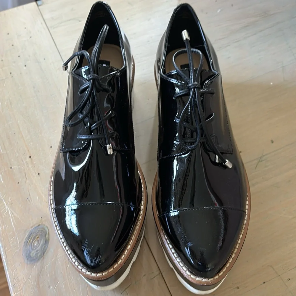 DKNY Women's Black/White Platform Oxfords - Picture 2 of 13